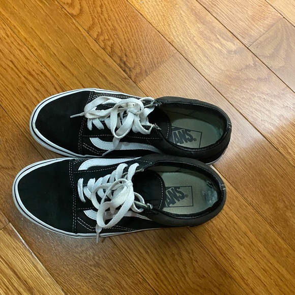 Preowned Vans -Old Skool Shoe. 7.5 W - Picture 4 of 6